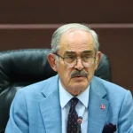 Yılmaz Büyükerşen de CHP’den istifa etti