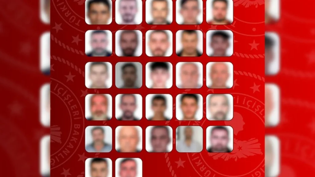 Yurt dışına kaçan 65 firari Türkiye’ye getirildi